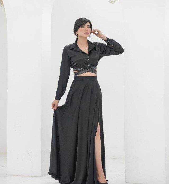 ست کراپ ودامن ساتن نگین دار