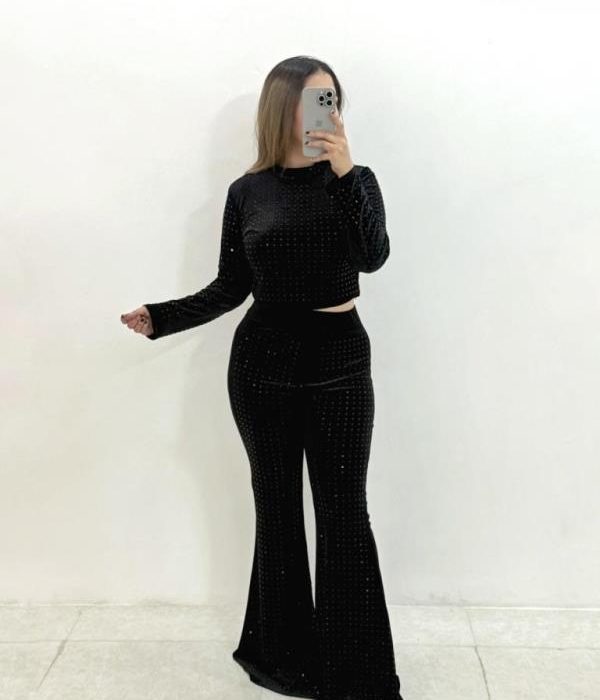 ست کراپ وشلوارمخمل نگین مربع